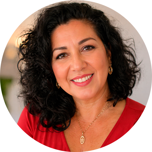 Comprei a Trilogia porque os bordados me encantaram. Mas com os projetos entendi como uma composição de bordado se organiza, por que certas cores conversam e outras não.